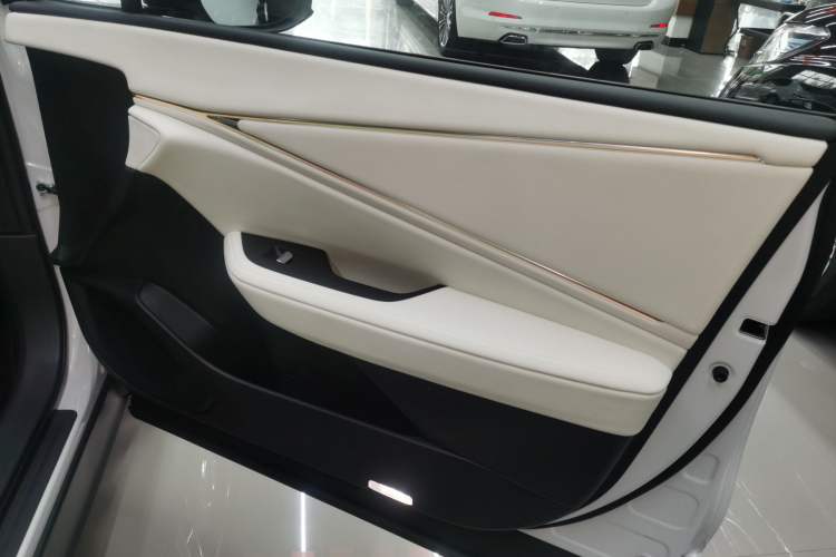 Used Toyota bZ5 2025 Model 550 PRO Smart Driving Edition
