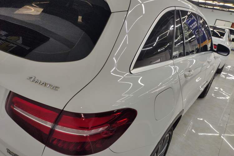 Used Mercedes-Benz GLC 2017 GLC 260 4MATIC Dynamic Edition Rear Right 45 Deg