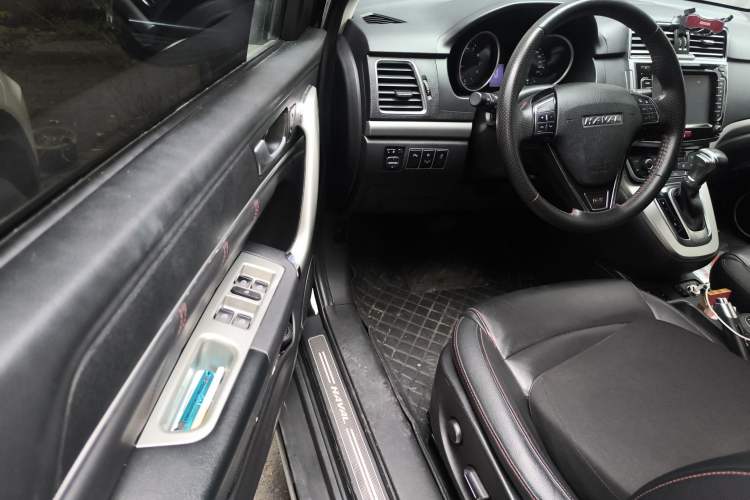 Used Haval H6 2015 Sport Edition 1.5T Automatic Two-Wheel Drive Luxury Model