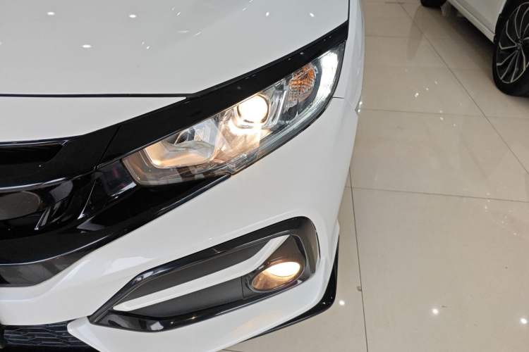 Used Honda Civic 2021 HATCHBACK 220TURBO CVT New Trendsetter