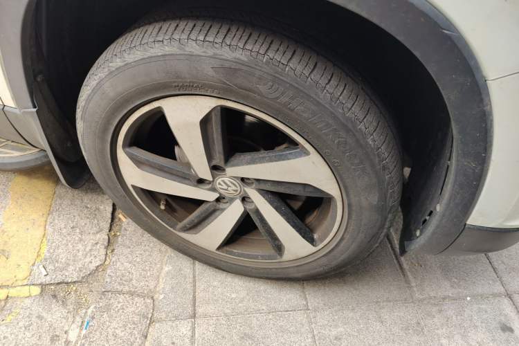 Used Volkswagen Tayron 2019 330TSI Two-Wheel-Drive Luxury Version China V Emission Standard
