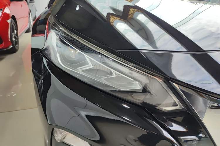 Used Nissan Teana 2021 2.0L XL Comfort Edition Right Front Headlight