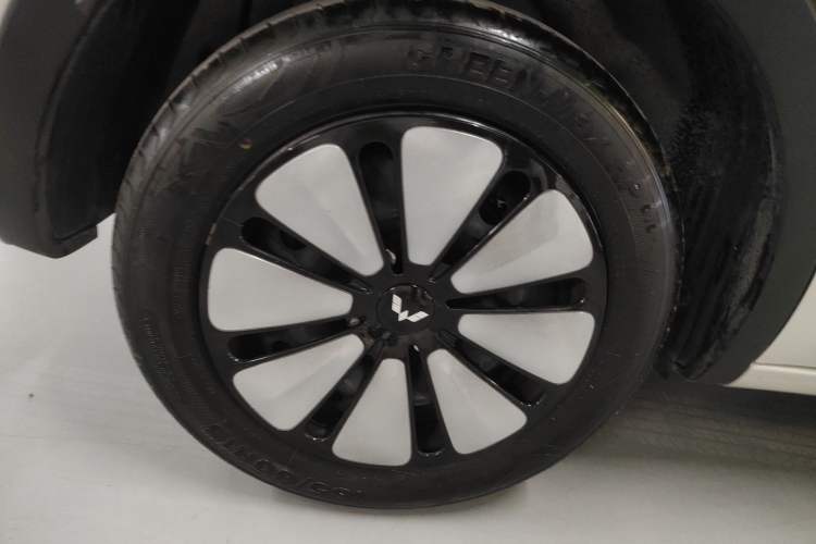 Used Wuling Bingo 2023 333 km Enjoyment Version