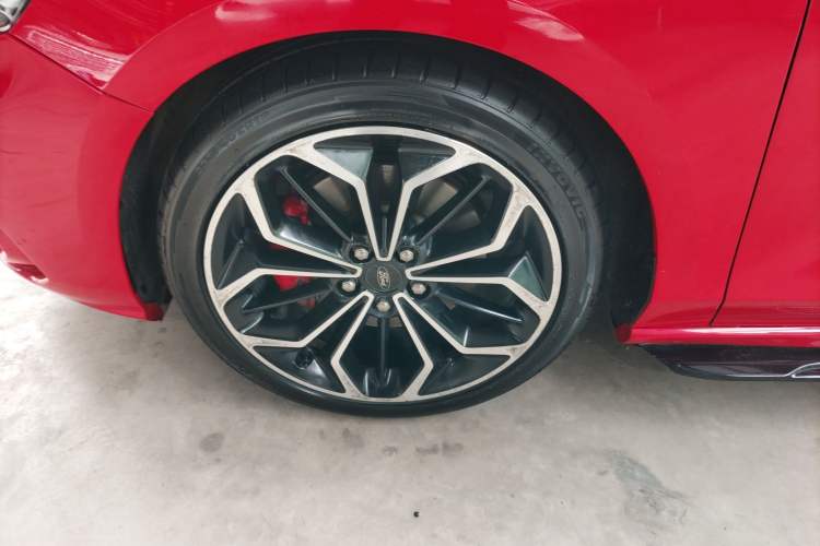 Used Ford Focus 2021 Hatchback EcoBoost 180 Automatic ST Line Left Front Wheel Hub