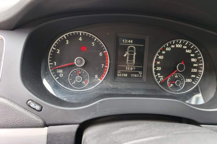 Used Volkswagen Sagitar 2014 Revised Version 1.4TSI Manual Luxury Edition
