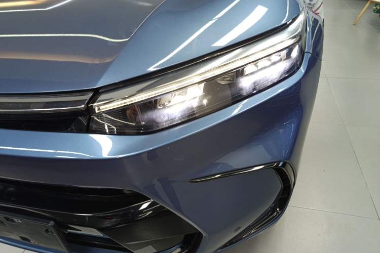 Used Honda Breeze 2023 240TURBO Four-Wheel Drive Luxury Edition 5 Seats Left Front Headlight