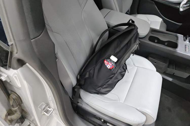 Used Nio ET5 2024 75 kWh Right Front Seat