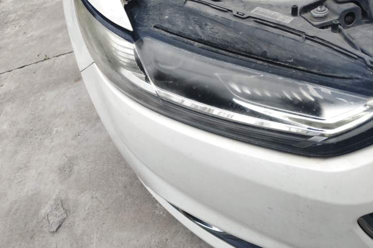 Used Ford Mondeo 2013 1.5L GTDi180 Fashion Edition Right Front Headlight