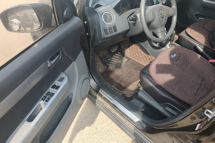 Used Suzuki Swift 2013 1.5L Automatic Standard Edition