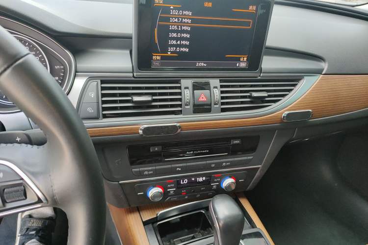 Used Audi A6L 2018 30th Anniversary Edition 30 FSI Style Model Audio And AC Panel