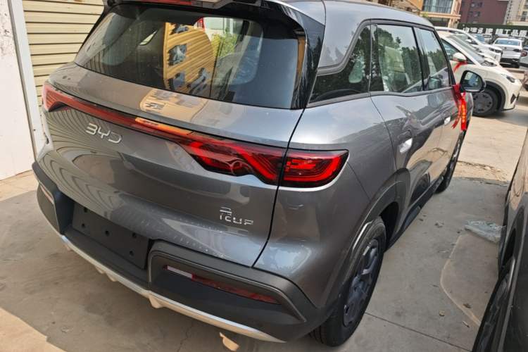 Used BYD Yuan UP 2025 Model 301KM Leading Version
