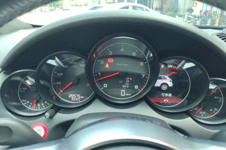 Used Porsche Cayenne 2014 Cayenne Platinum Edition 3.0T
