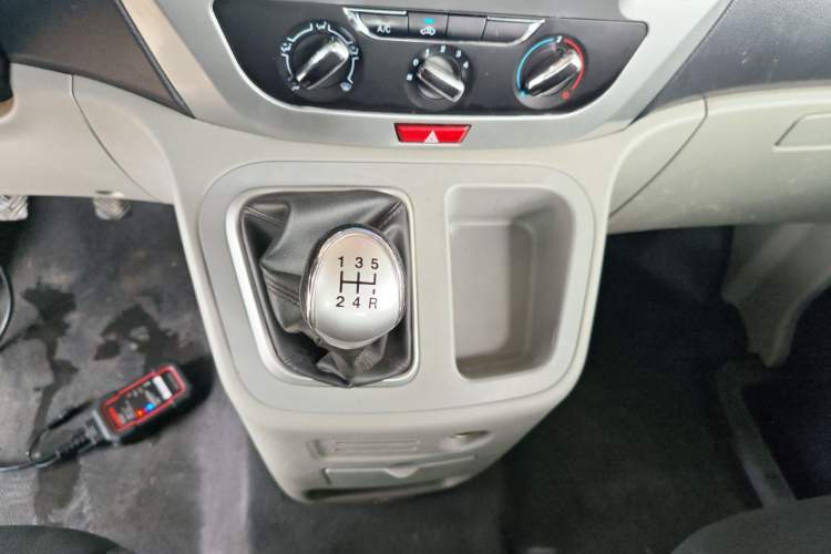 Used JAC Refine M3 2018 1.6L Express Edition 7-Seater
