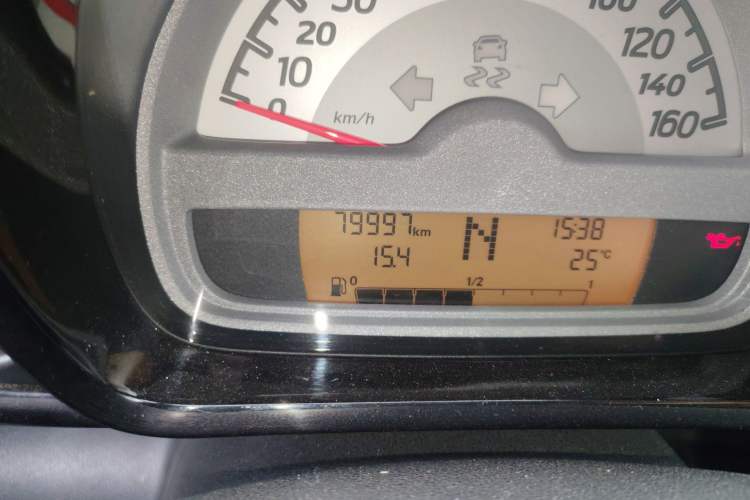 Used smart fortwo 2011 1.0 MHD Kobe Special Edition Odometer Close Up
