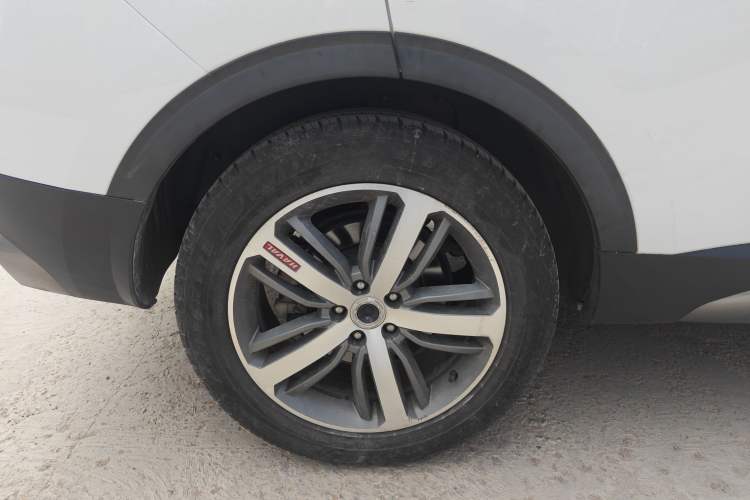 Used Haval H6 2017 Red Label 2.0T Automatic Two-Wheel Drive ZhiShang Model