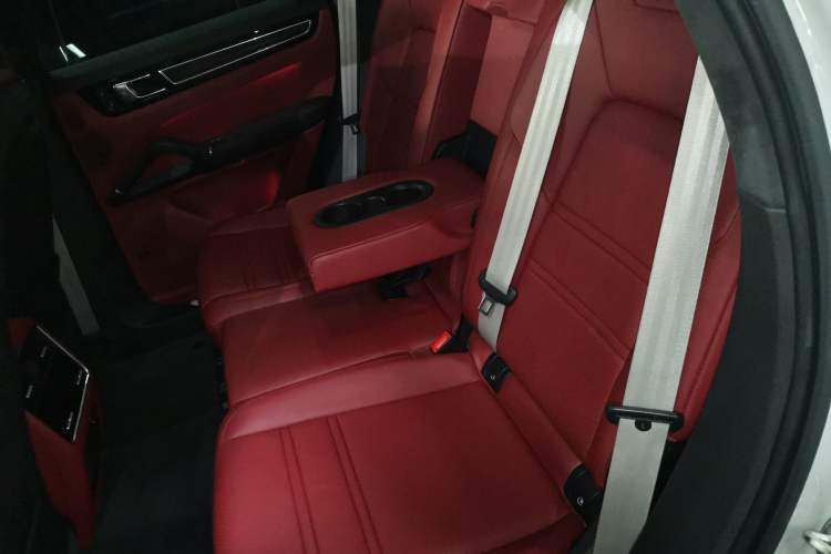 Used Porsche Cayenne 2023 Cayenne 3.0T Platinum Edition