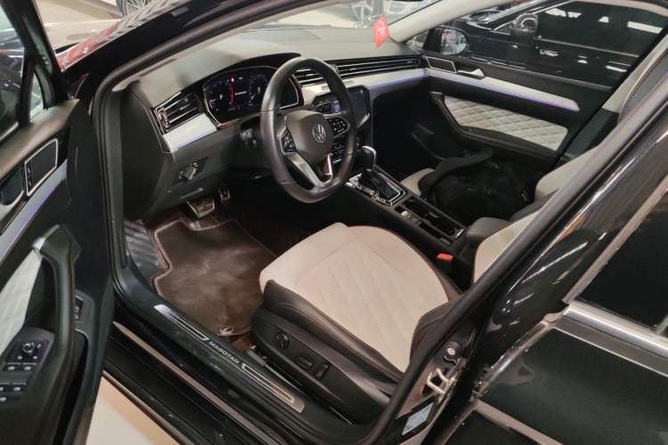 Used Volkswagen Magotan 2023 2 Million Units Commemorative Edition 330TSI DSG Luxury Version
