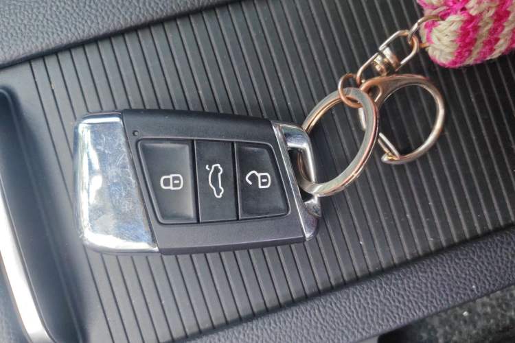 Used Volkswagen Magotan 2019 330TSI DSG Leading Model China VI Standard
