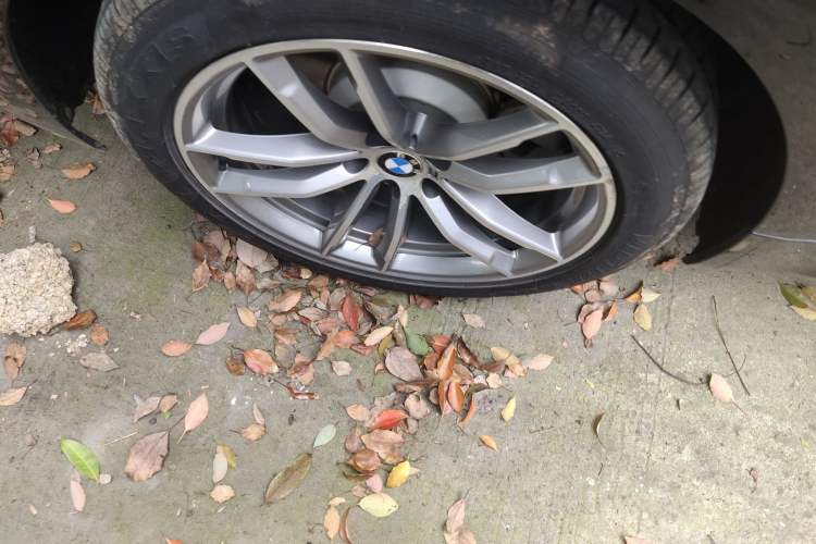 Used BMW 5 Series 2018 525Li M Sport Package Right Rear Wheel Hub