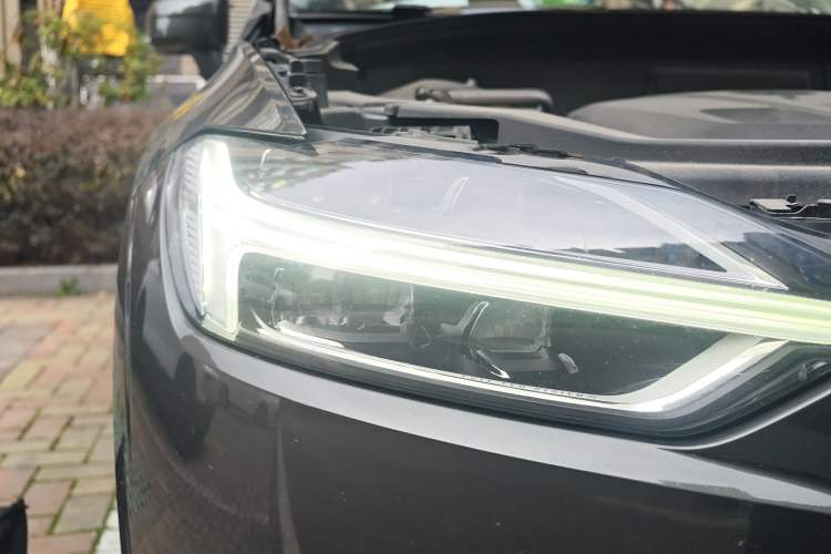 Used Volvo XC60 2019 T5 4x4 Smart Edition China V Standard
