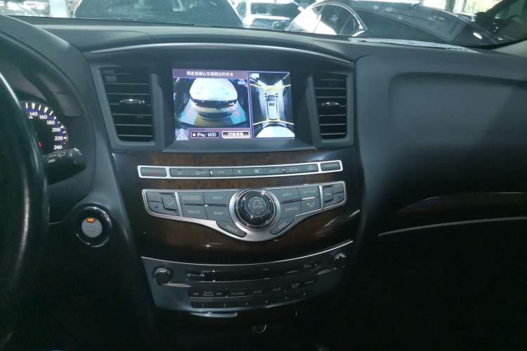 Used Infiniti QX60 2016 2.5 S/C Hybrid Two-Wheel-Drive Excellence Edition China V Standard Audio And AC Panel