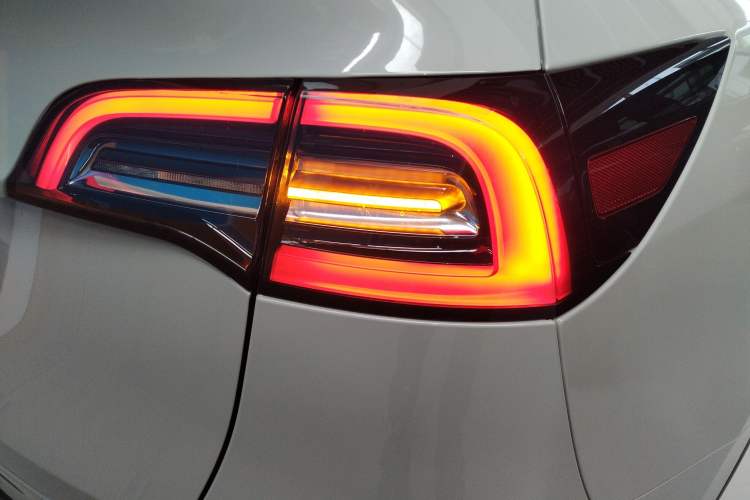 Used Tesla Model Y 2023 Rear-Wheel-Drive Version