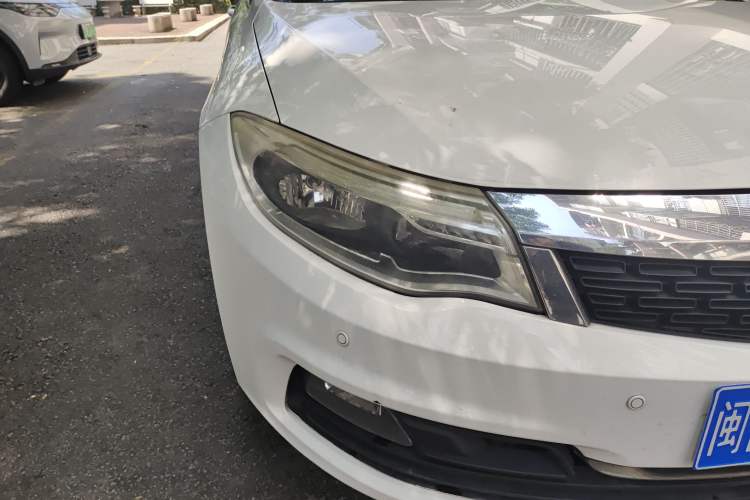 Used Qoros 3 2014 Sedan 1.6L Manual Zhixiang Model
