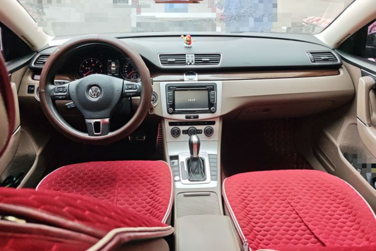 Used Volkswagen Magotan 2015 Revised 1.8TSI Prestige Version Center Console