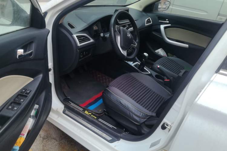 Used CHANGAN Alsvin V7 2016 1.6L Manual Enjoyment Model China V Standard Driver Seat