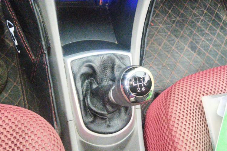 Used Hyundai Verna (older generation) 2010 Sedan 1.4L Manual Comfort GS
