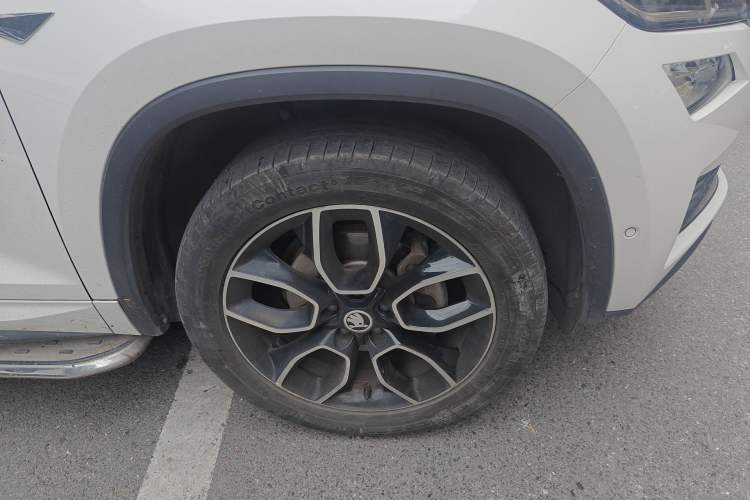 Used Skoda Kodiaq GT 2019 TSI330 Two-Wheel-Drive Luxury Edition China VI Standard Right Front Wheel Hub