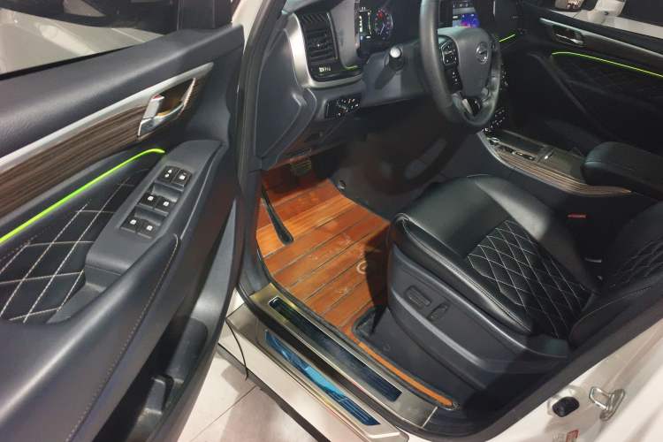 Used GAC Trumpchi M8 2020 Flagship Model 390T Prestige Edition Driver Seat