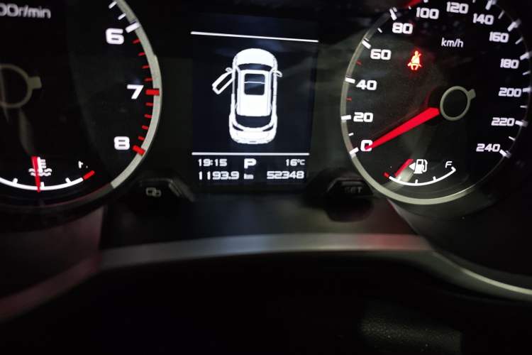 Used Geely Auto Emgrand X7 Sport 2018 1.8TD Automatic Two-Wheel Drive Zhiya Model