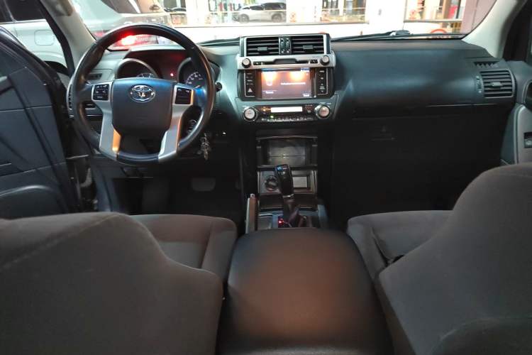 Used Toyota Prado 2014 2.7L Middle East Version Parallel Import