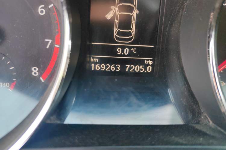 Used Volkswagen Sagitar 2018 280TSI DSG Ignite Edition Odometer Close Up