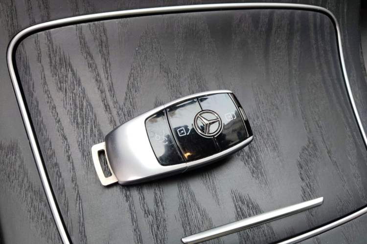 Used Mercedes-Benz E-Class 2020 Restyled E 300 L Sport Exclusive Edition Vehicle Key