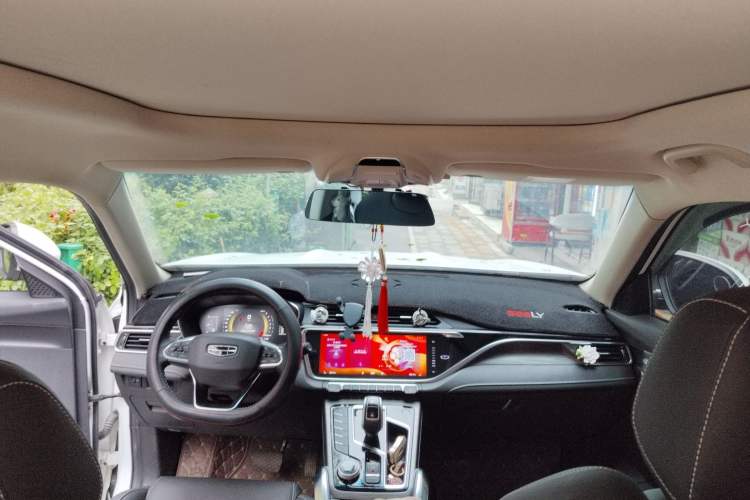 Used Geely Auto Emgrand X7 Sport 2020 1.5TD Automatic Smart Connect PRO Headliner