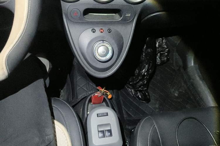 Used ORA Black Cat 2019 351 km Family Edition