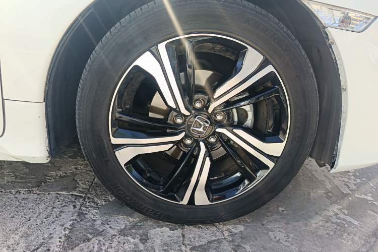 Used Honda Civic 2016 220TURBO CVT Prestige Edition Right Front Wheel Hub