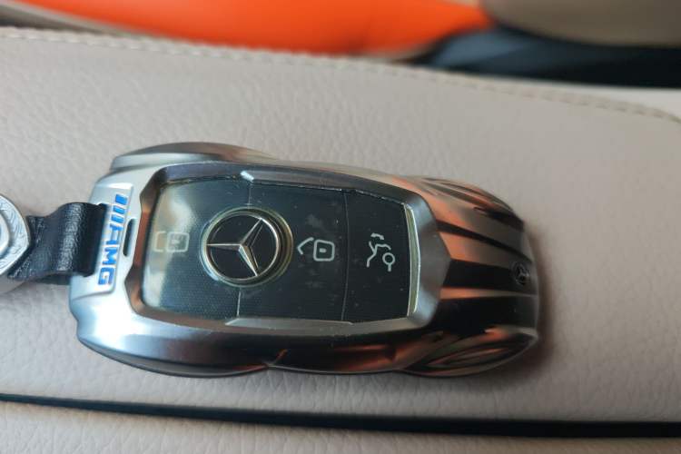 Used Mercedes-Benz Vito 2020 2.0T Elite Version 7 Seats
