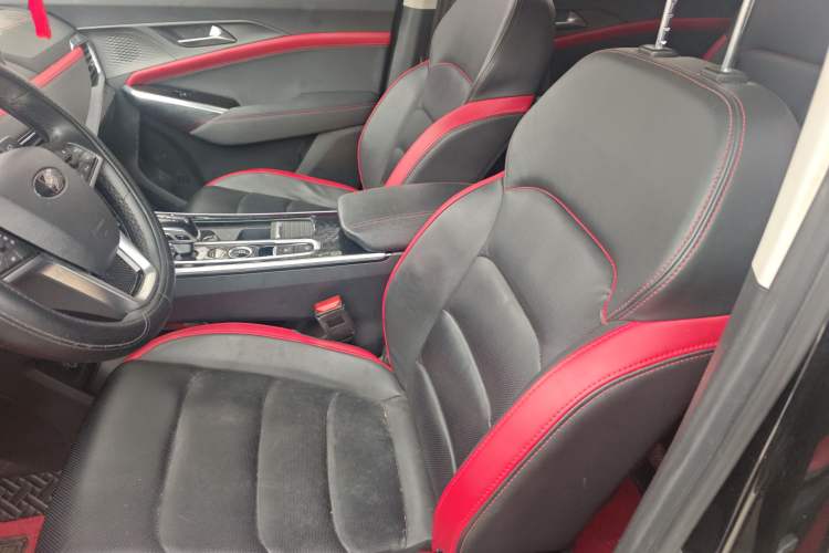 Used SOL X8 2021 300T DCT Leading Smart Connectivity Version 7 Seats