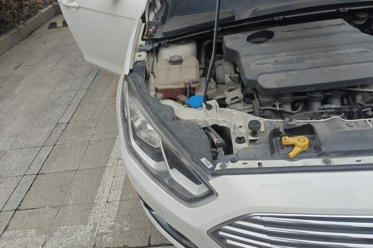 Used Ford Escort 2015 1.5L Automatic Fashion Model
