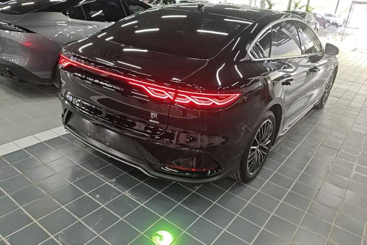 Used BYD Han 2025 DM-i Intelligent Driving Edition 125KM LiDAR Flagship Model