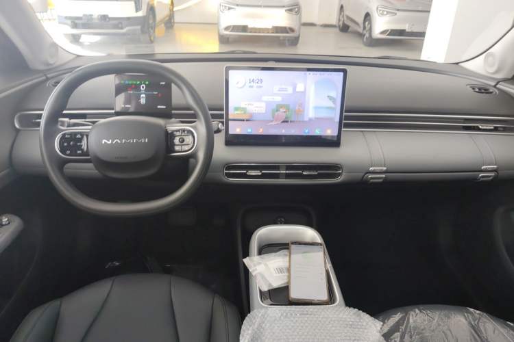 Used Dongfeng NAMMI 01 2026 Model Originality Edition 330Air Center Console