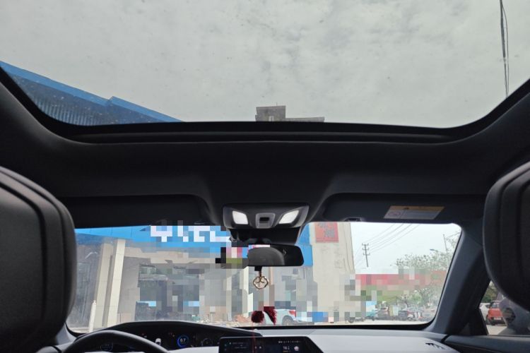 Used CHANGAN UNI-V 2022 1.5T Prestige Version
