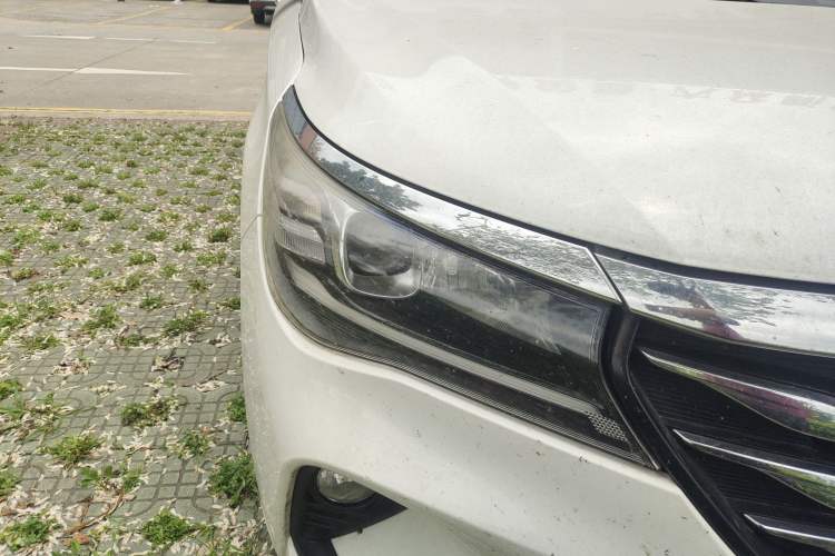 Used GAC Trumpchi GA4 2018 200T Automatic Luxury Edition Right Front Headlight