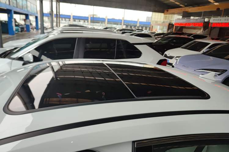 Used Chery Fengyun A8 2025 145 Luxury Edition Roof