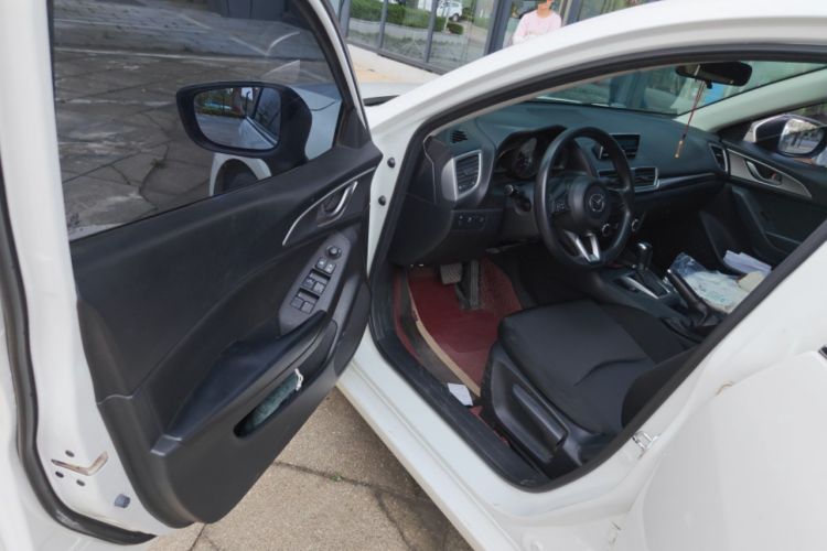 Used Mazda 3 Axela 2017 Sedan 1.5L Automatic Comfort Model Emission Standard China V Driver Seat