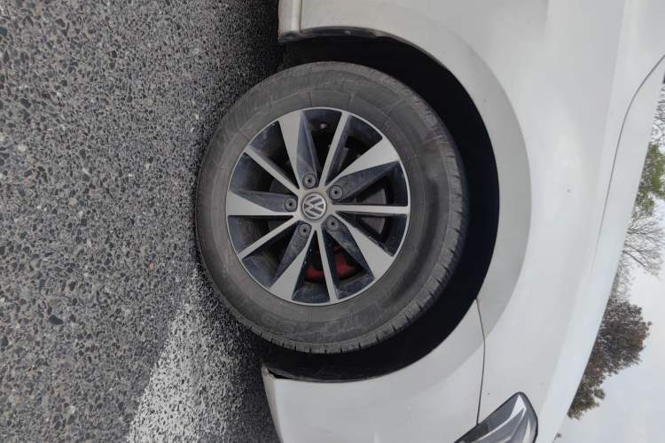 Used Volkswagen Golf 2016 1.6L Automatic Fashion Model
