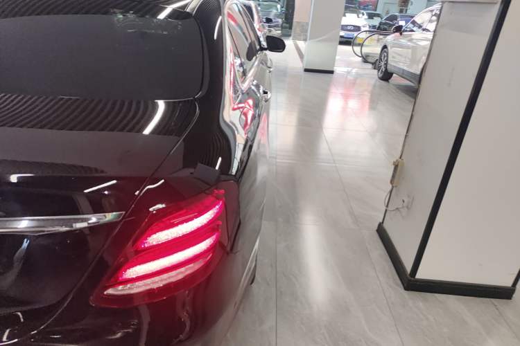 Used Mercedes-Benz E-Class 2019 E 300 L Sport Luxury Edition
